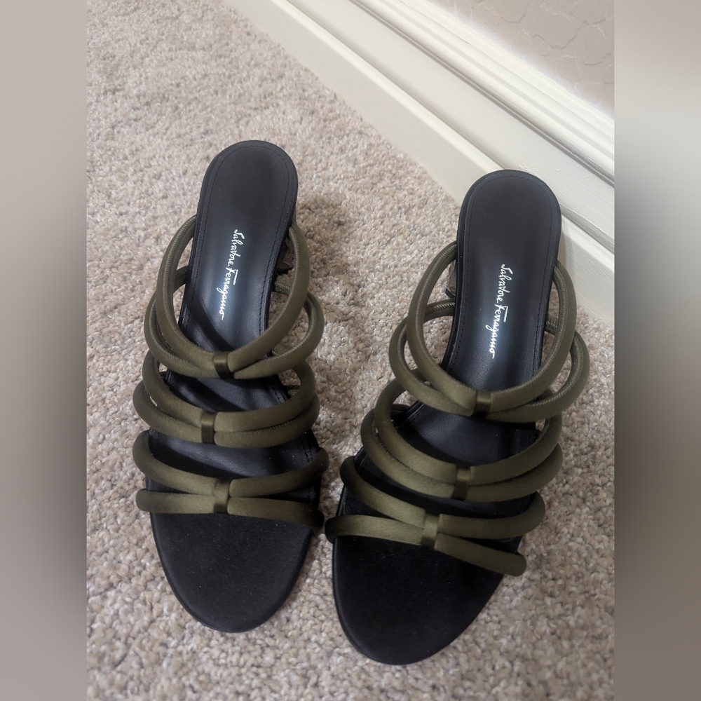 Salvatore Ferragamo Black and Green Heels with Elegant Design